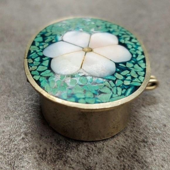 Vintage Silver Hinged Abalone & Turquoise Trinket Pill Box - Picture 7 of 9